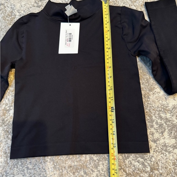 Nikibiki Black Mock Neck Long Sleeve Knit Cropped Pullover Stretch Top One Size - Picture 4 of 5